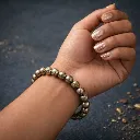 bracelet hand.webp